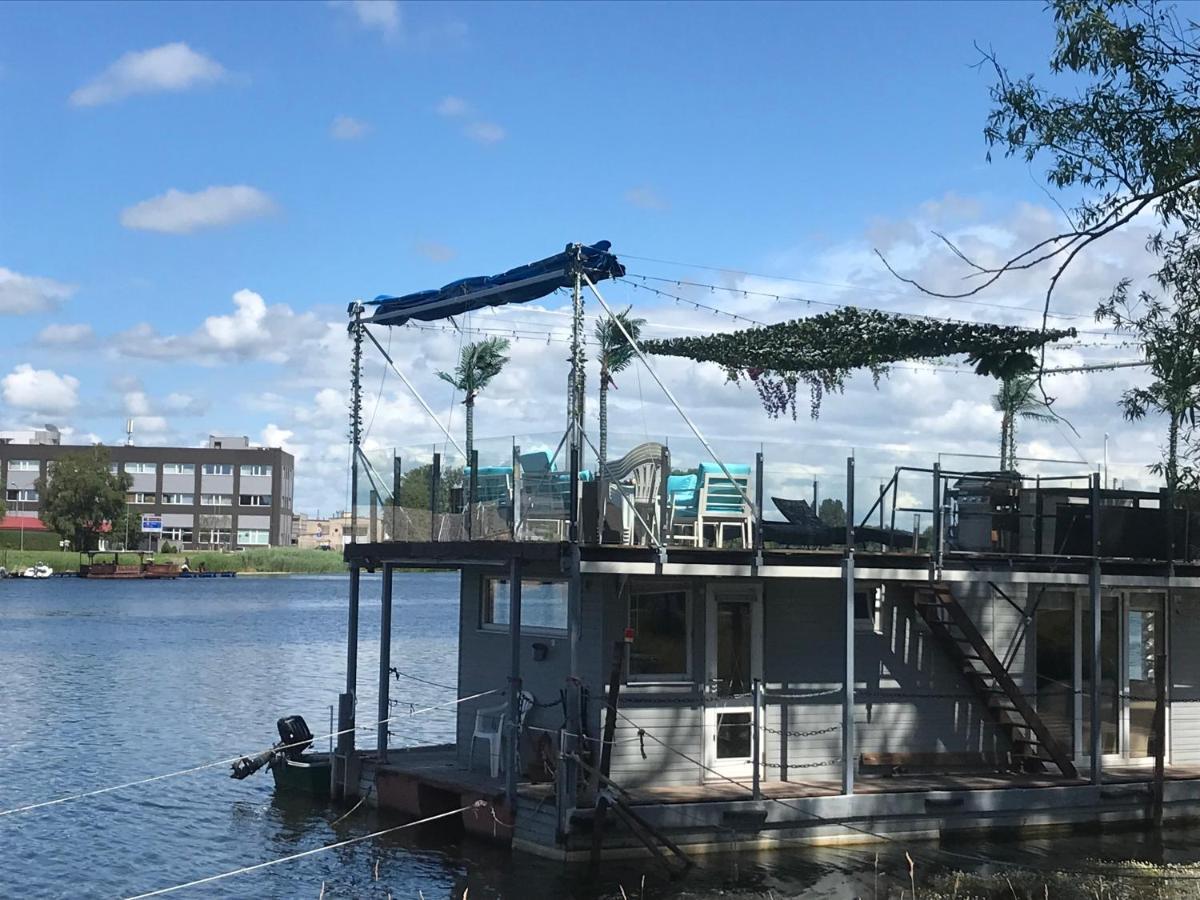 מלון לייפאז'ה Houseboat On The Water מראה חיצוני תמונה