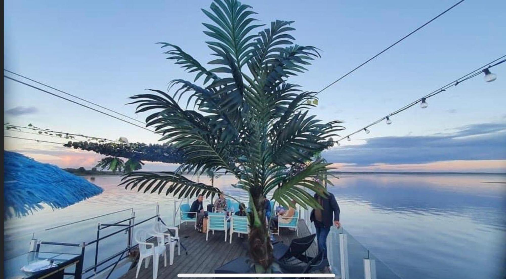 מלון לייפאז'ה Houseboat On The Water מראה חיצוני תמונה