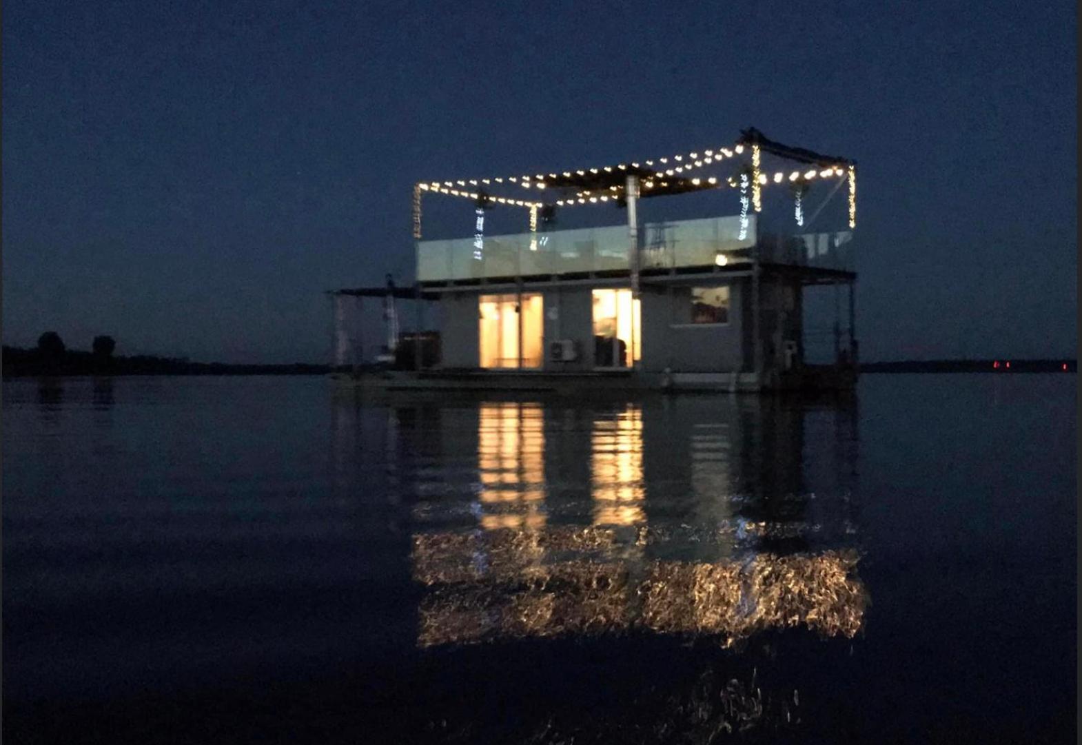 מלון לייפאז'ה Houseboat On The Water מראה חיצוני תמונה