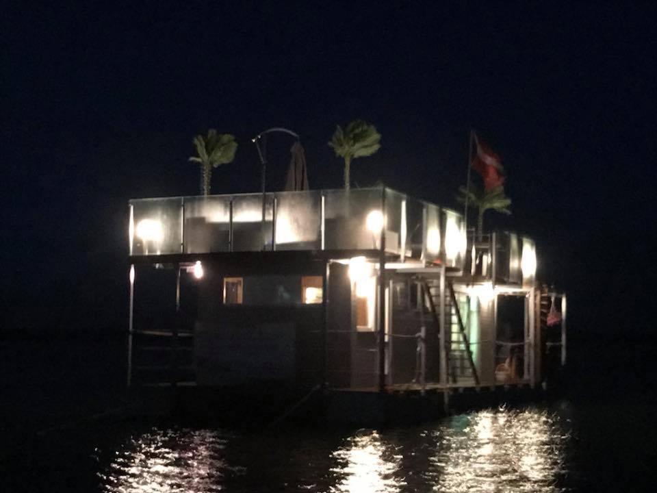 מלון לייפאז'ה Houseboat On The Water מראה חיצוני תמונה